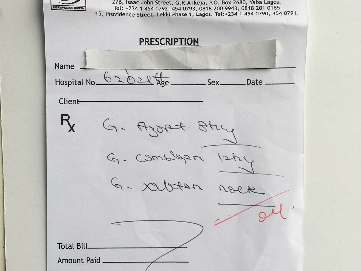 Photo d'une ordonnance papier à numériser dans Vahy